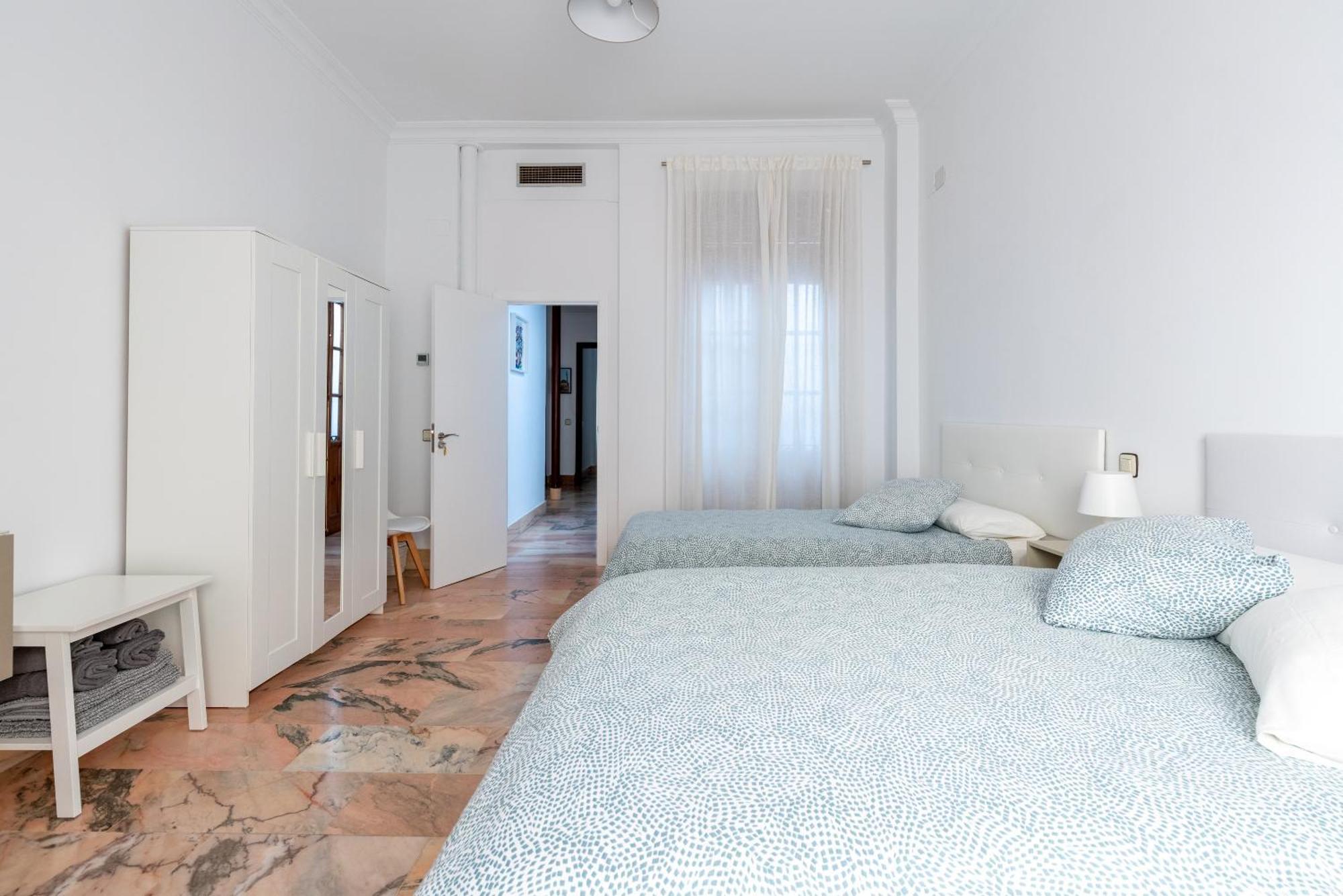 Hotel Banana Gay House - Only Men Sewilla Zewnętrze zdjęcie